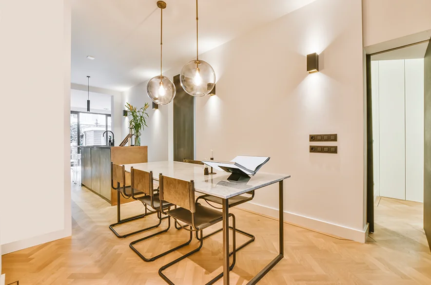 Éclairages intérieur et extérieur